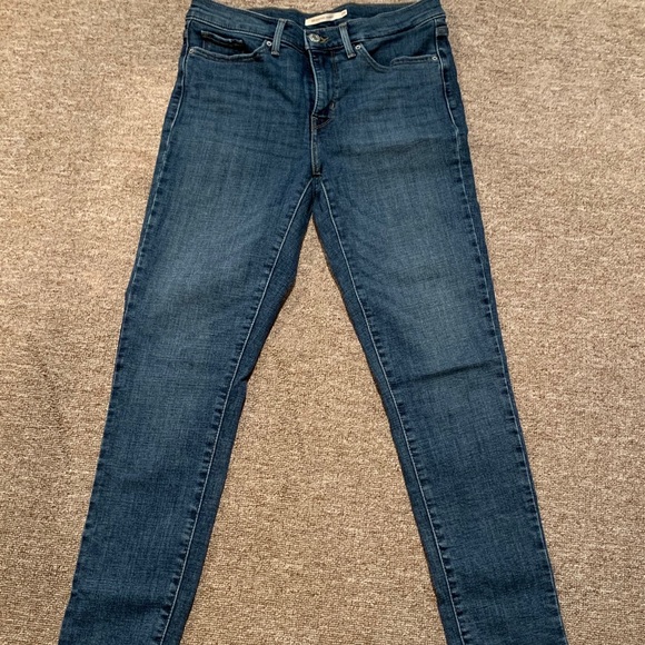 Levi’s 311 Shaping Skinny Jeans Great Condition. - Picture 3 of 6